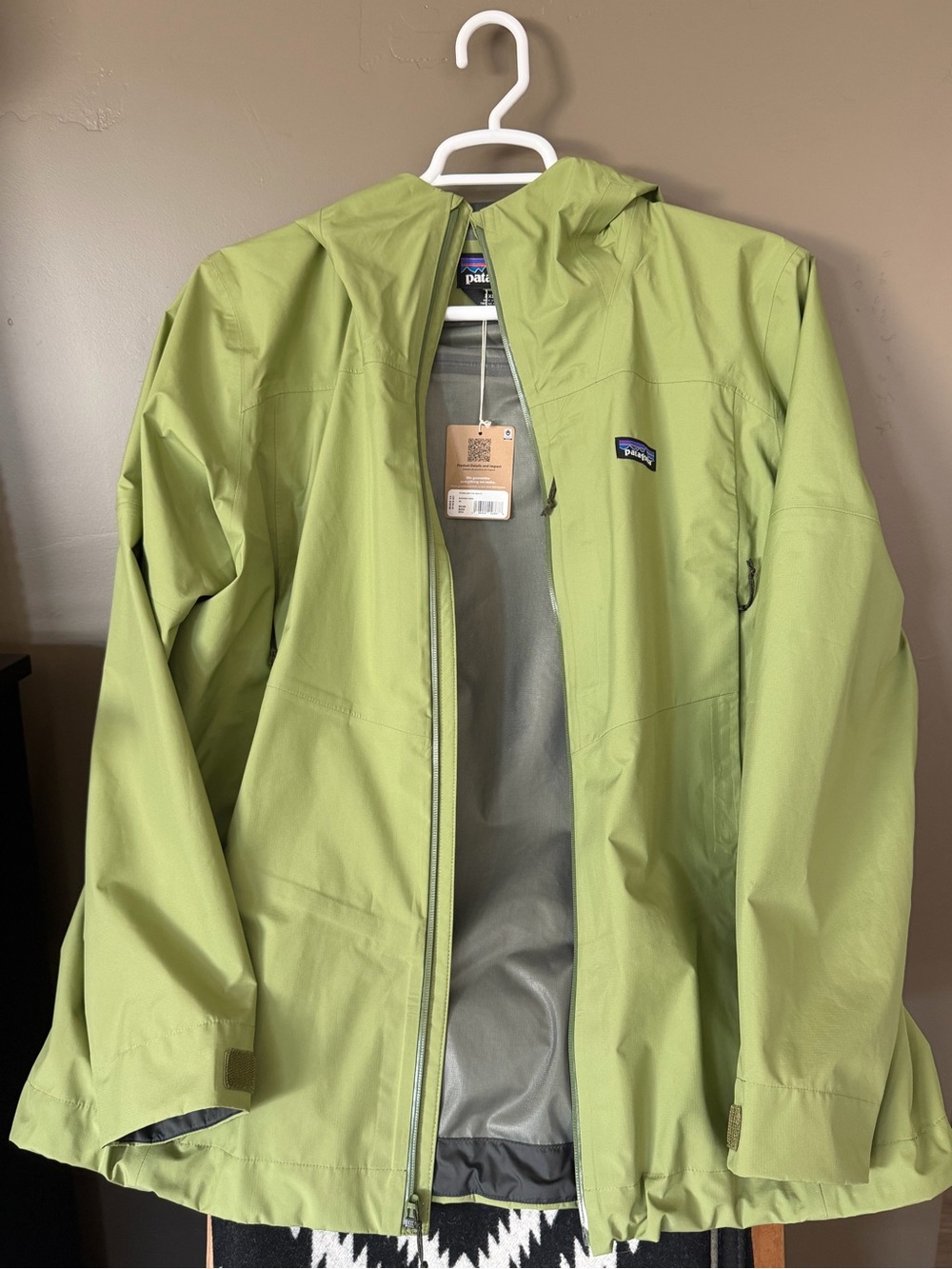 Patagonia Light Green Women's Hooded Utility Jacket